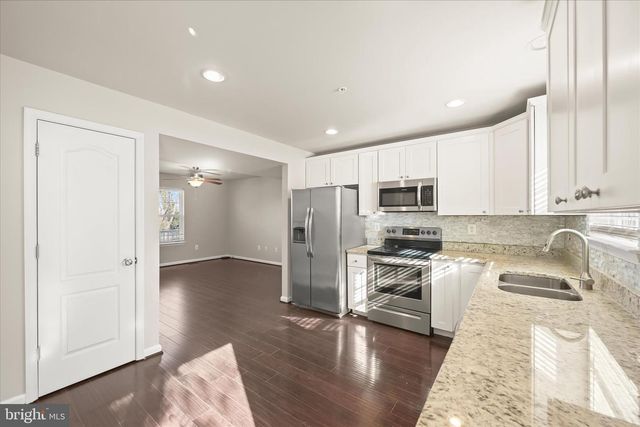 217 BERLIN AVE, Baltimore, MD 21225