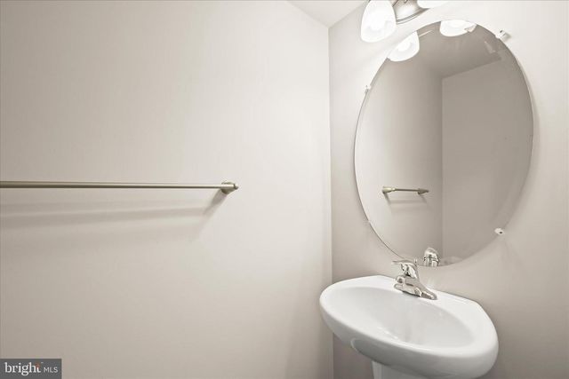 217 BERLIN AVE, Baltimore, MD 21225