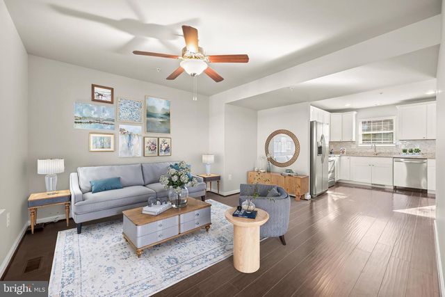 217 BERLIN AVE, Baltimore, MD 21225