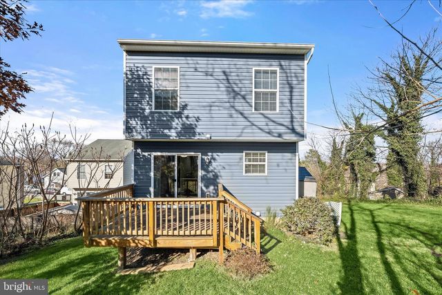 217 BERLIN AVE, Baltimore, MD 21225