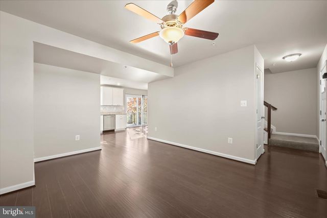 217 BERLIN AVE, Baltimore, MD 21225