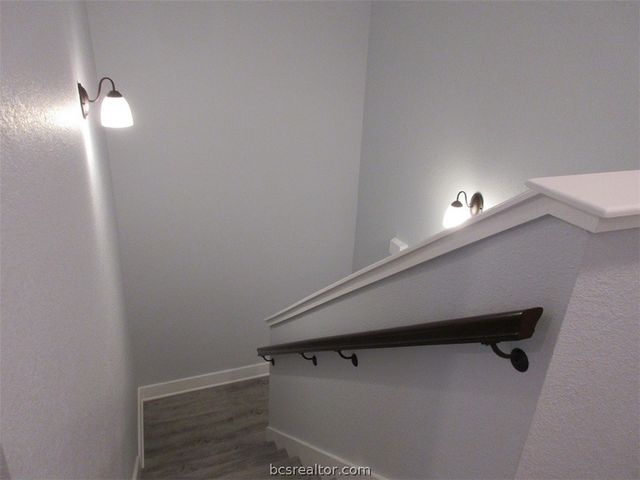 2102 Crescent Pointe Parkway, College Station, TX 77845