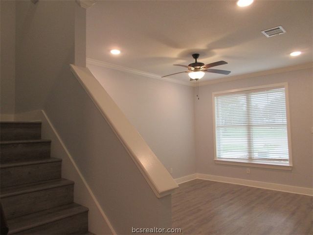 2102 Crescent Pointe Parkway, College Station, TX 77845