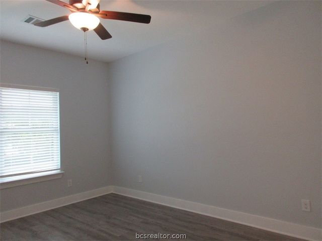 2102 Crescent Pointe Parkway, College Station, TX 77845