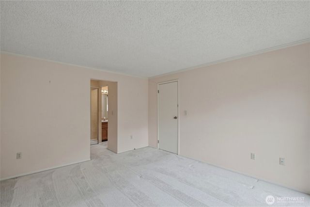 104 168th Avenue NE, Bellevue, WA 98008