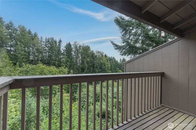 104 168th Avenue NE, Bellevue, WA 98008