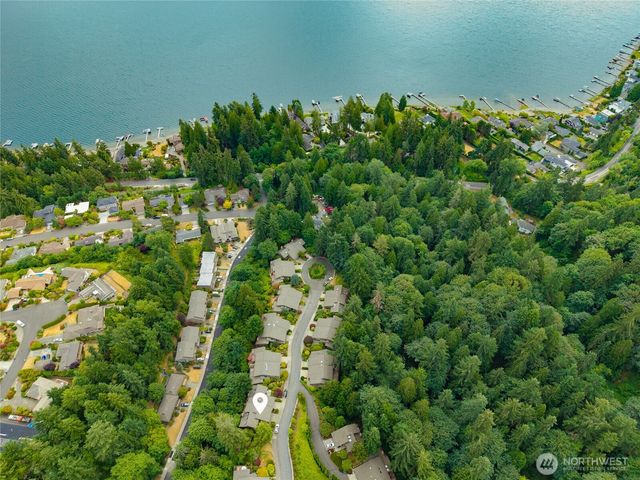 104 168th Avenue NE, Bellevue, WA 98008