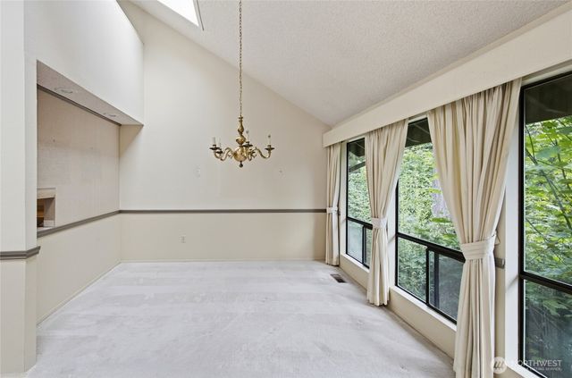 104 168th Avenue NE, Bellevue, WA 98008