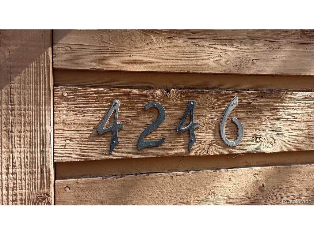 4246 S Richfield Way, Aurora, CO 80013