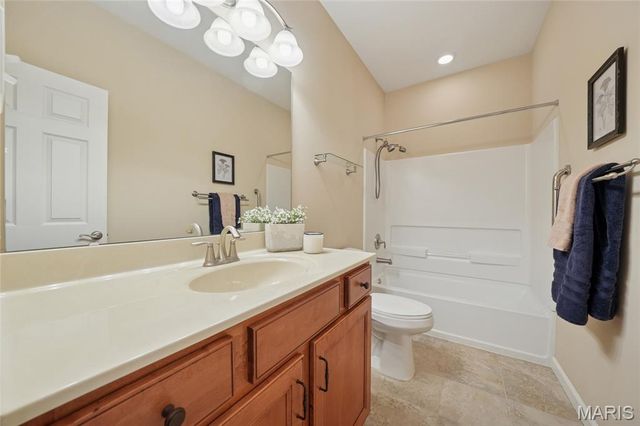 1701 Ridgemont Court, Chesterfield, MO 63146