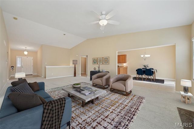 1701 Ridgemont Court, Chesterfield, MO 63146