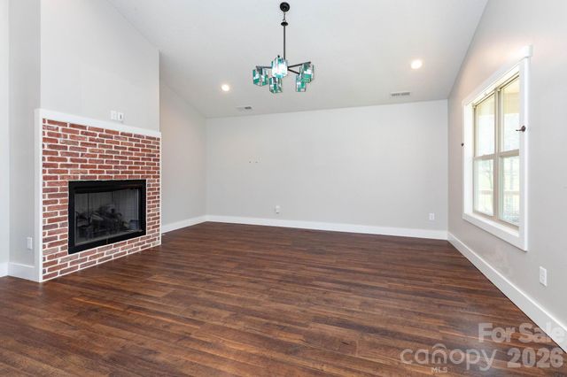 7 Ruff Road, Leicester, NC 28748