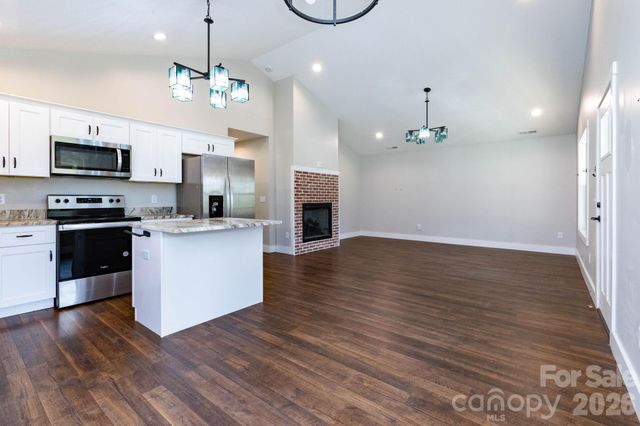 7 Ruff Road, Leicester, NC 28748