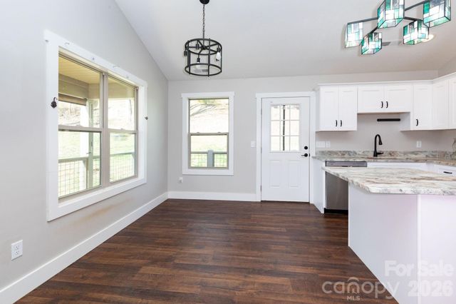 7 Ruff Road, Leicester, NC 28748