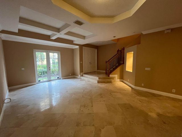 270 NE 69th Circle, Boca Raton, FL 33487