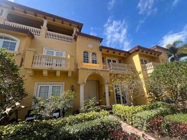 270 NE 69th Circle, Boca Raton, FL 33487