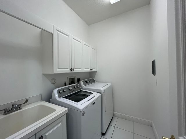 270 NE 69th Circle, Boca Raton, FL 33487