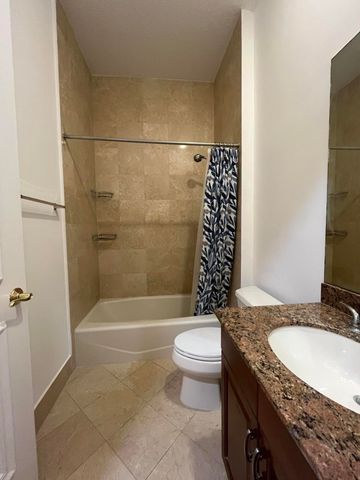 270 NE 69th Circle, Boca Raton, FL 33487
