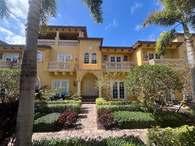 270 NE 69th Circle, Boca Raton, FL 33487