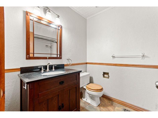 6701 Orchard Dr, Loveland, CO 80538