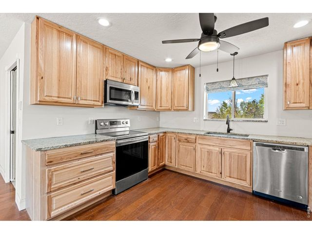 6701 Orchard Dr, Loveland, CO 80538