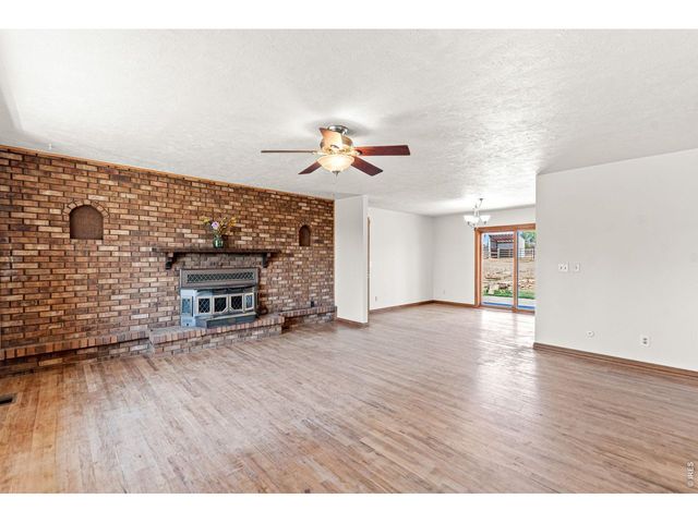 6701 Orchard Dr, Loveland, CO 80538