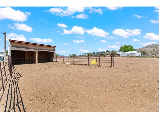 6701 Orchard Dr, Loveland, CO 80538
