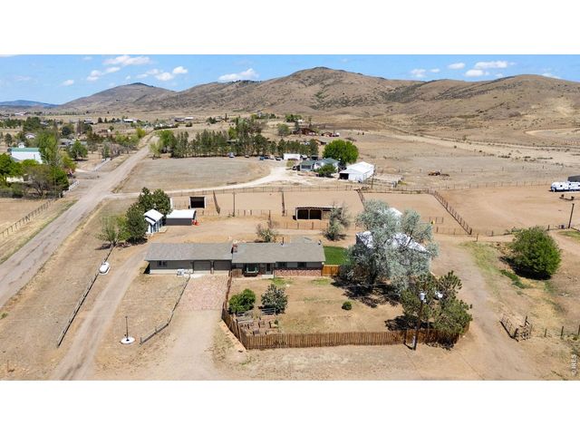 6701 Orchard Dr, Loveland, CO 80538
