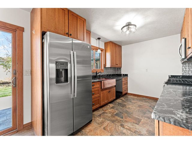 6701 Orchard Dr, Loveland, CO 80538