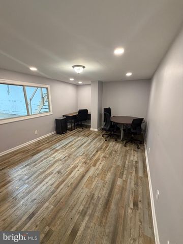 2727 BERKSHIRE ST, Philadelphia, PA 19137