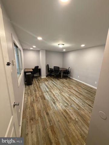 2727 BERKSHIRE ST, Philadelphia, PA 19137