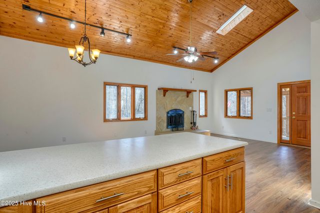 106 River Bend Drive, Burgaw, NC 28425