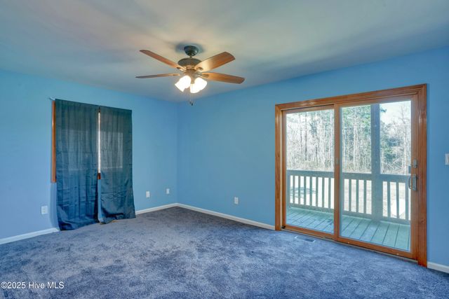 106 River Bend Drive, Burgaw, NC 28425