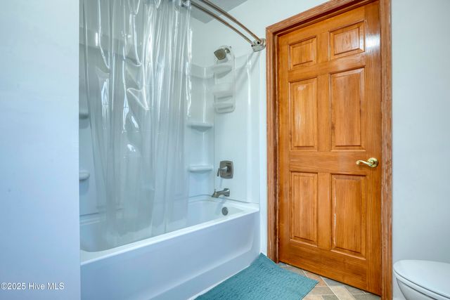 106 River Bend Drive, Burgaw, NC 28425