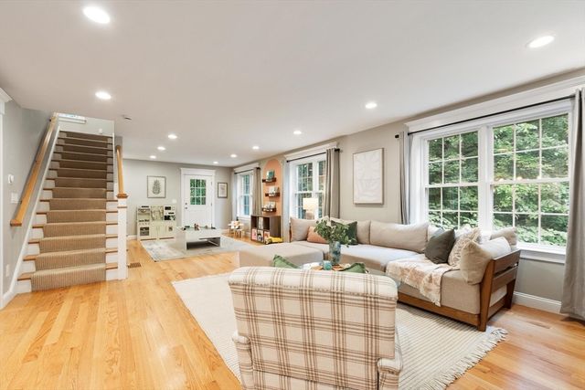 171 Depot Rd, Boxborough, MA 01719