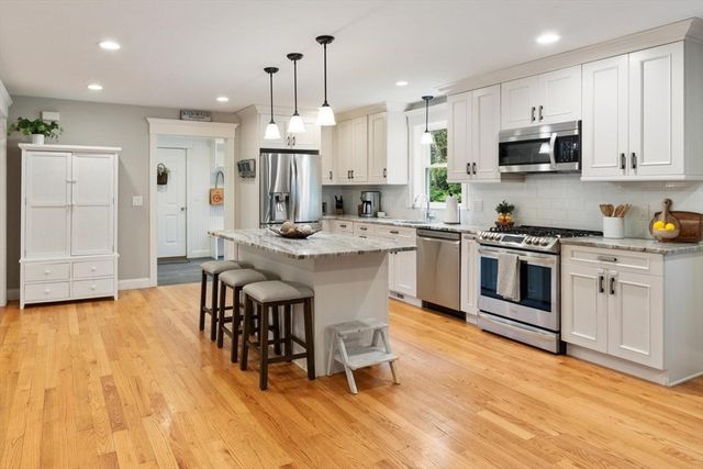 171 Depot Rd, Boxborough, MA 01719