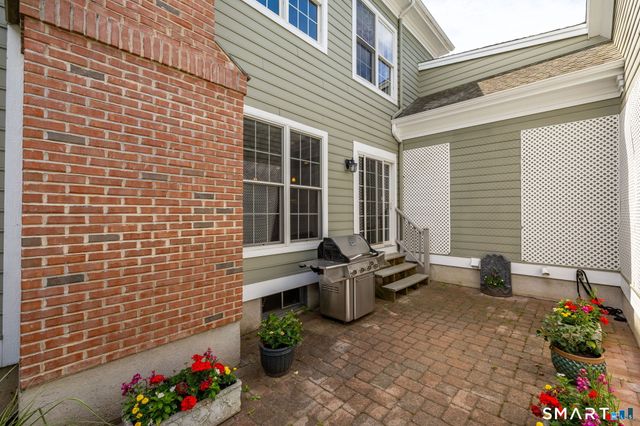 14 Billingsgate Drive 14, Simsbury, CT 06070