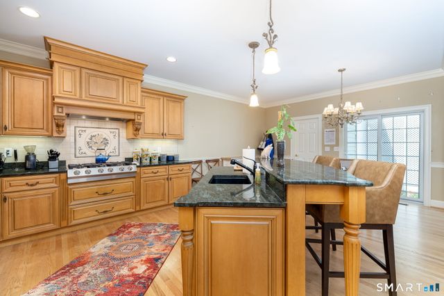 14 Billingsgate Drive 14, Simsbury, CT 06070