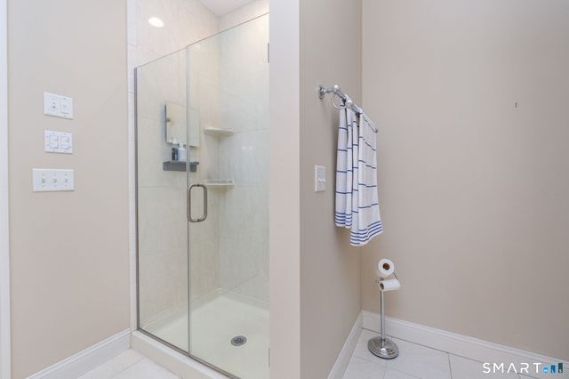 14 Billingsgate Drive 14, Simsbury, CT 06070