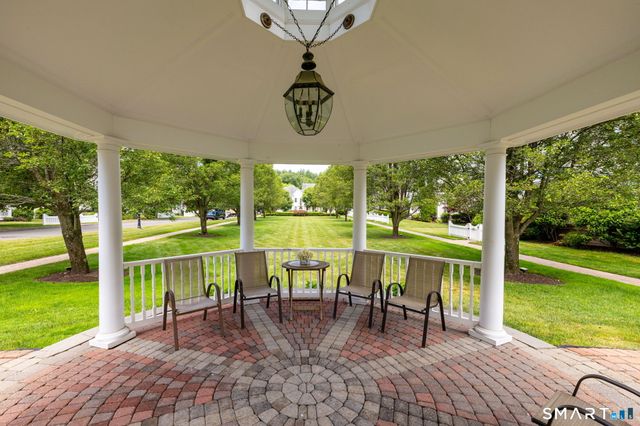 14 Billingsgate Drive 14, Simsbury, CT 06070