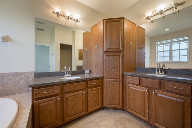 5543 NAPA DRIVE, Sarasota, FL 34243