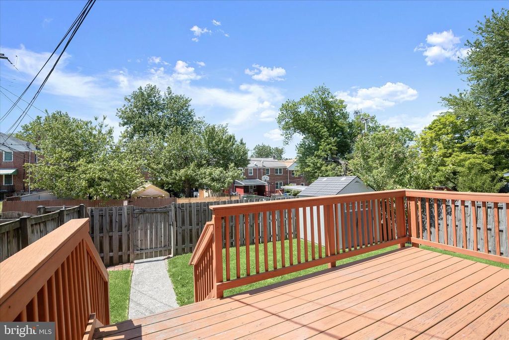 Image 23 of property listing at 6022 LOCH RAVEN BLVD, Baltimore, MD 21239