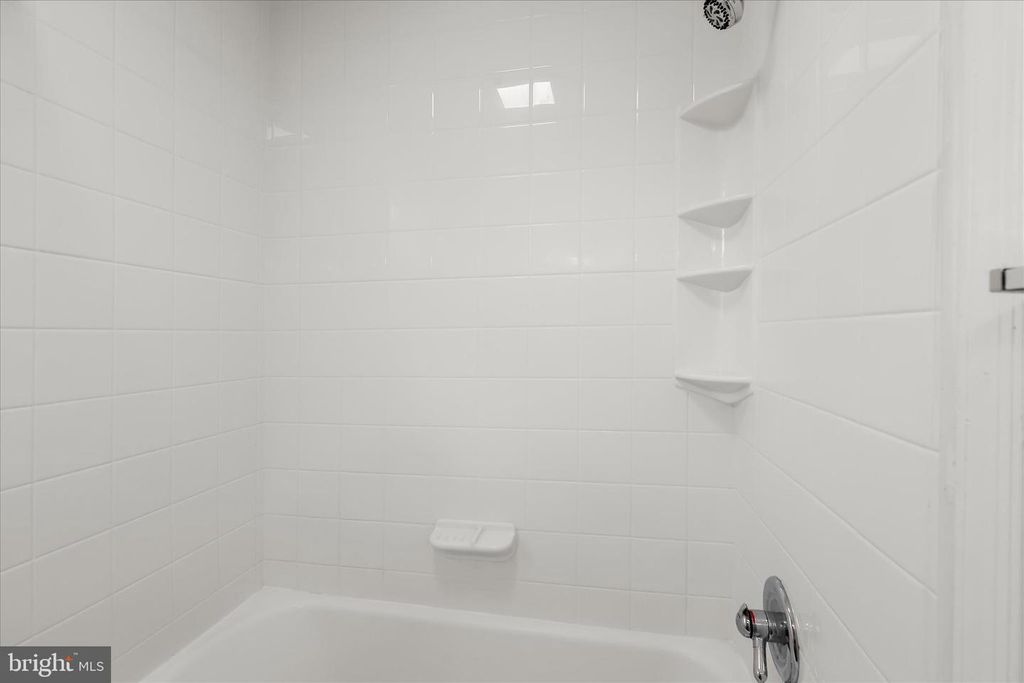 Image 42 of property listing at 6022 LOCH RAVEN BLVD, Baltimore, MD 21239