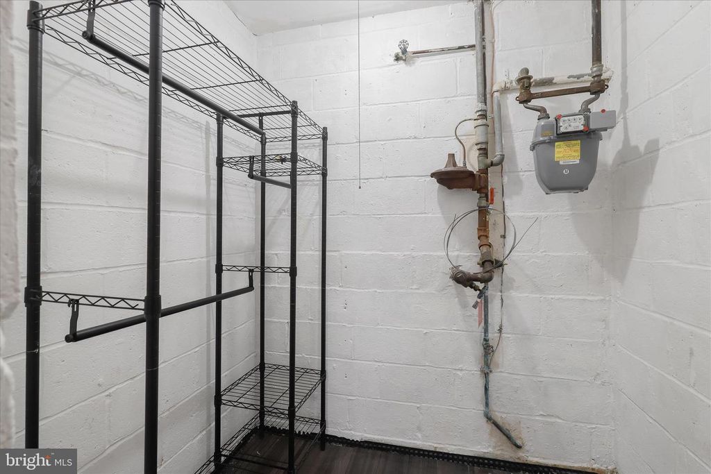 Image 43 of property listing at 6022 LOCH RAVEN BLVD, Baltimore, MD 21239