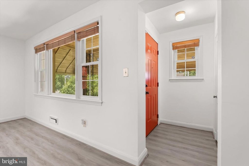 Image 5 of property listing at 6022 LOCH RAVEN BLVD, Baltimore, MD 21239