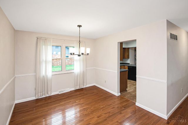 8044 Honeysuckle Lane, West Chester, OH 45069