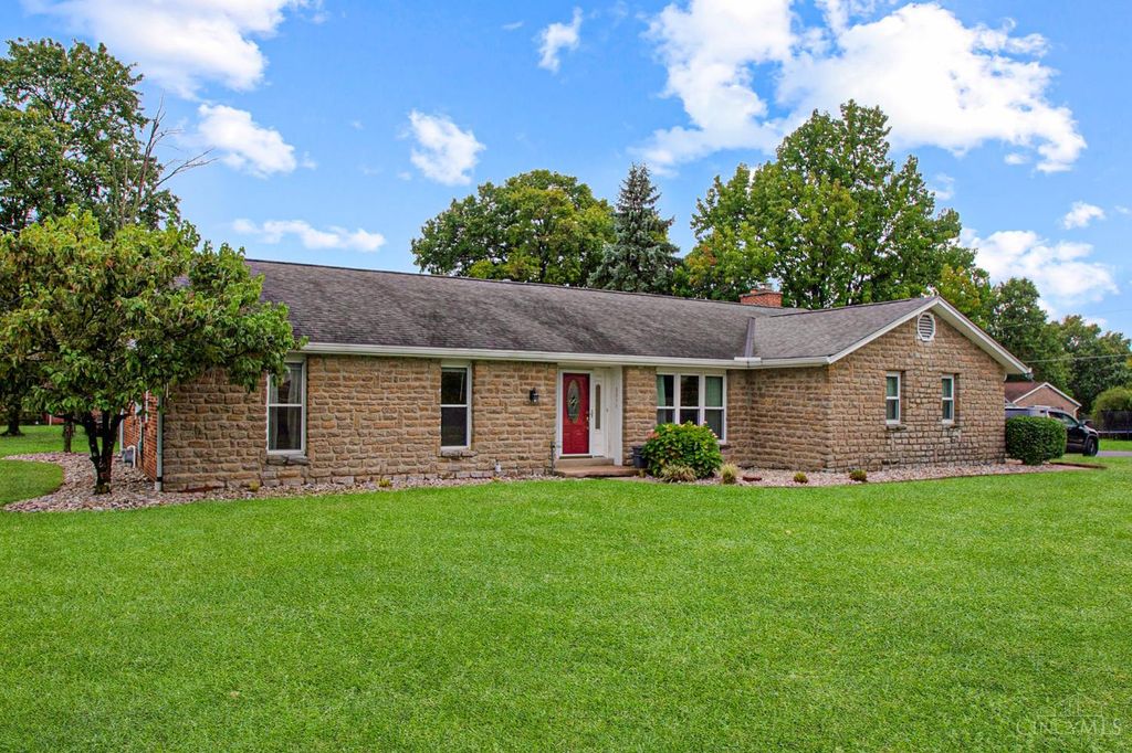8044 Honeysuckle Lane, West Chester, OH 45069