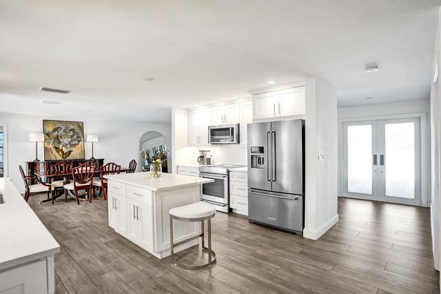 4240 NE 28th Avenue, Fort Lauderdale, FL 33308