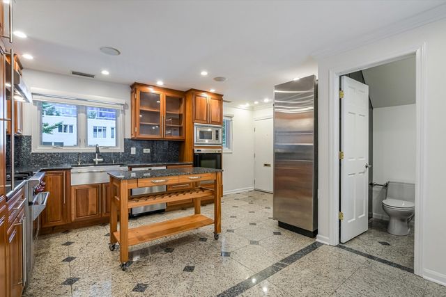 1073 S Park Terrace 207, Chicago, IL 60605