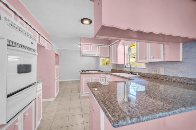2808 Burke Road, Pasadena, TX 77502